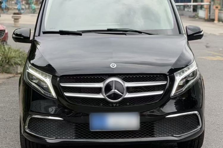 Used Mercedes-Benz V-Class 2020 V 260 Prestige Edition Exterior 8