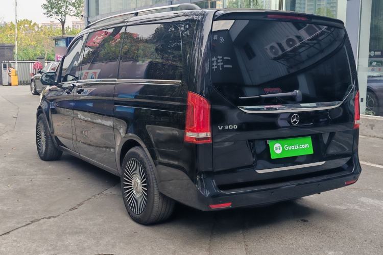 Used Mercedes-Benz V-Class 2020 V 260 Avantgarde Edition Exterior 8