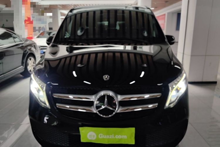 Used Mercedes-Benz V-Class 2020 V 260 Avantgarde Edition Front