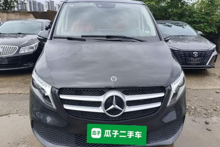 Used Mercedes-Benz V-Class 2020 V 260 Avantgarde Edition Front