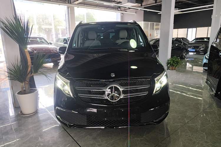Used Mercedes-Benz V-Class 2020 V 260 Prestige Edition Front