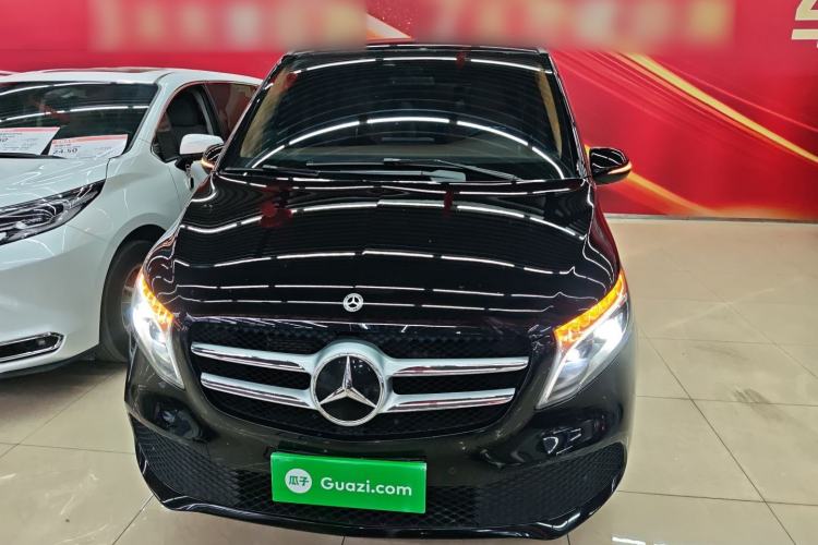Used Mercedes-Benz V-Class 2020 V 260 Avantgarde Edition Front