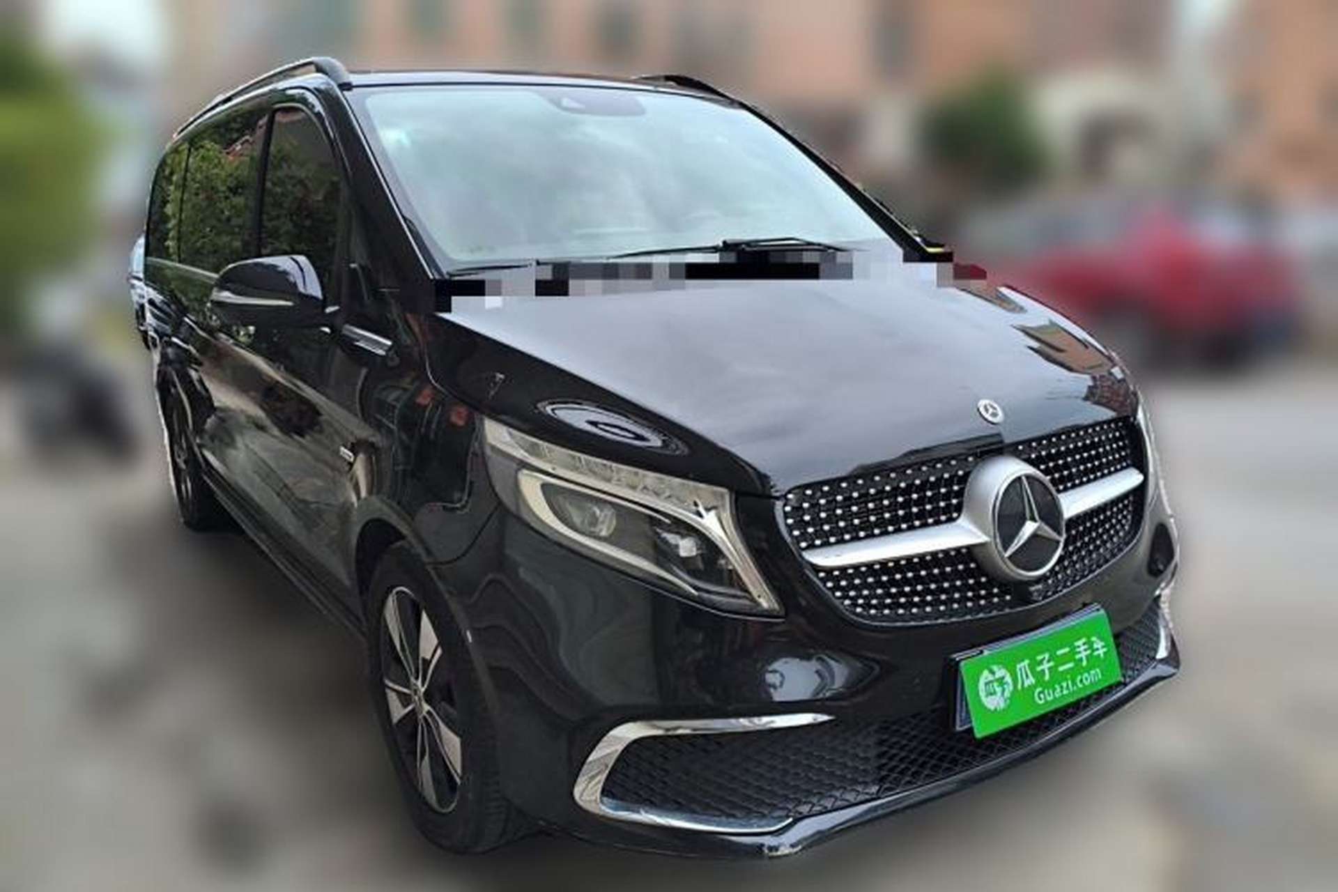 Used Mercedes-Benz V-Class 2020 V 260 Avantgarde Edition Front Right 45 Deg