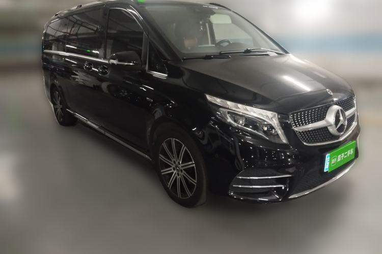 Used Mercedes-Benz V-Class 2020 V 260 L Long-wheelbase Luxury Edition Front Right 45 Deg