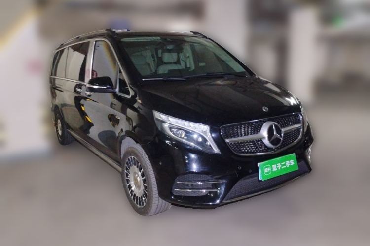 Used Mercedes-Benz V-Class 2020 V 260 L Long-wheelbase Luxury Edition Front Right 45 Deg