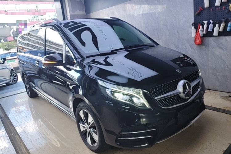 Used Mercedes-Benz V-Class 2020 V 260 L Long-wheelbase Luxury Edition Front Right 45 Deg