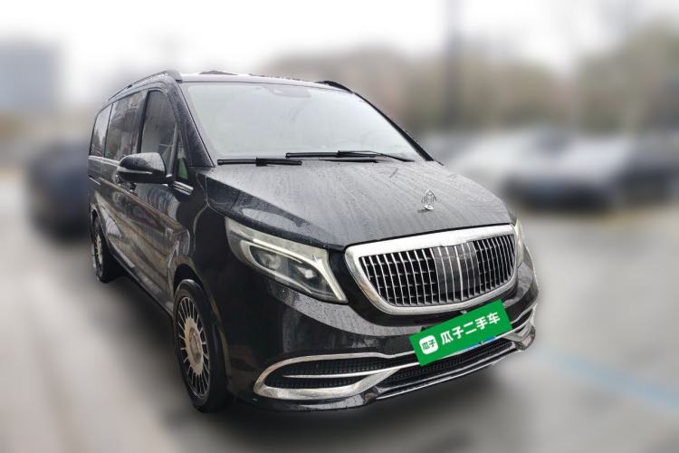 Used Mercedes-Benz V-Class 2020 V 260 Avantgarde Edition Front Right 45 Deg