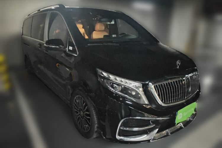 Used Mercedes-Benz V-Class 2020 V 260 L Long-wheelbase Luxury Edition Front Right 45 Deg