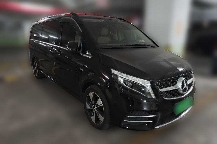 Used Mercedes-Benz V-Class 2020 V 260 L Long-wheelbase Luxury Edition Front Right 45 Deg
