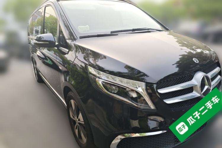 Used Mercedes-Benz V-Class 2020 V 260 Prestige Edition Front Right 45 Deg