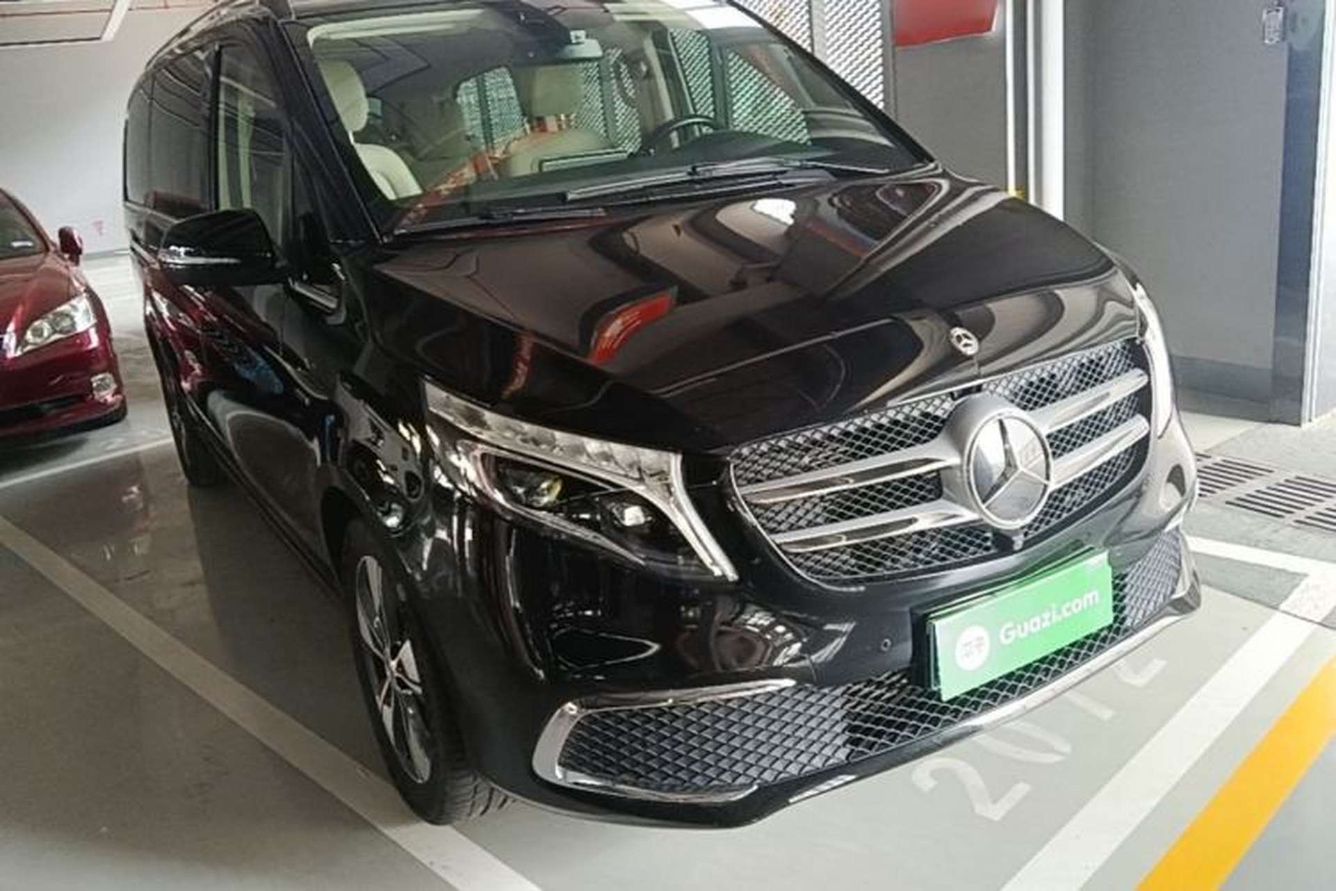 Used Mercedes-Benz V-Class 2020 V 260 Prestige Edition Front Right 45 Deg