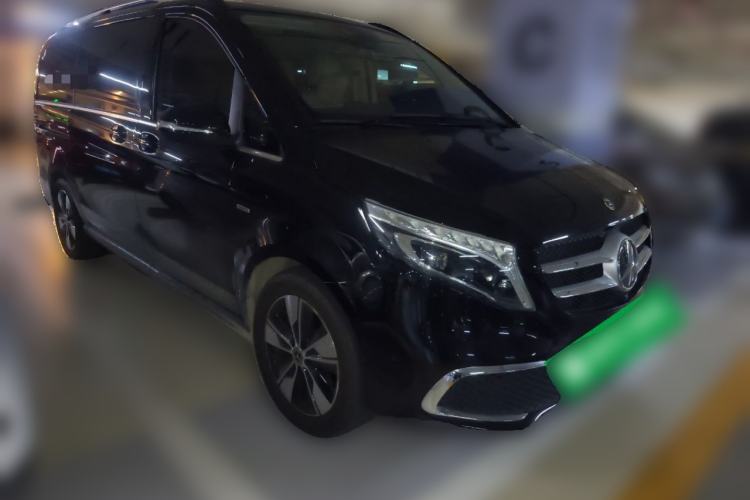 Used Mercedes-Benz V-Class 2020 V 260 Prestige Edition Front Right 45 Deg