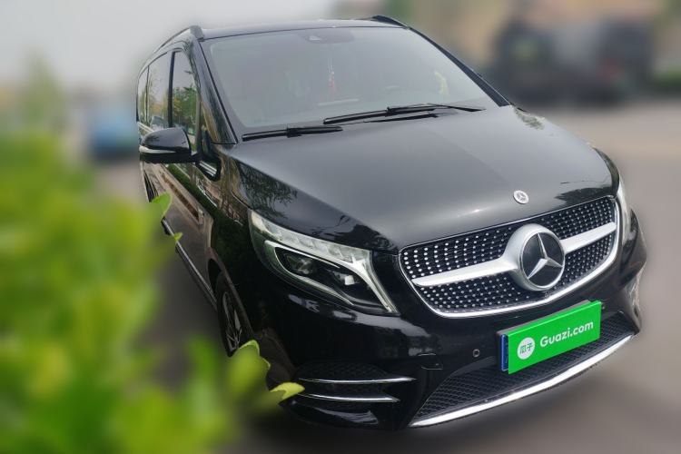 Used Mercedes-Benz V-Class 2020 V 260 L Long-wheelbase Luxury Edition Front Right 45 Deg