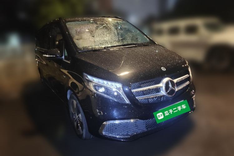 Used Mercedes-Benz V-Class 2020 V 260 Prestige Edition Front Right 45 Deg