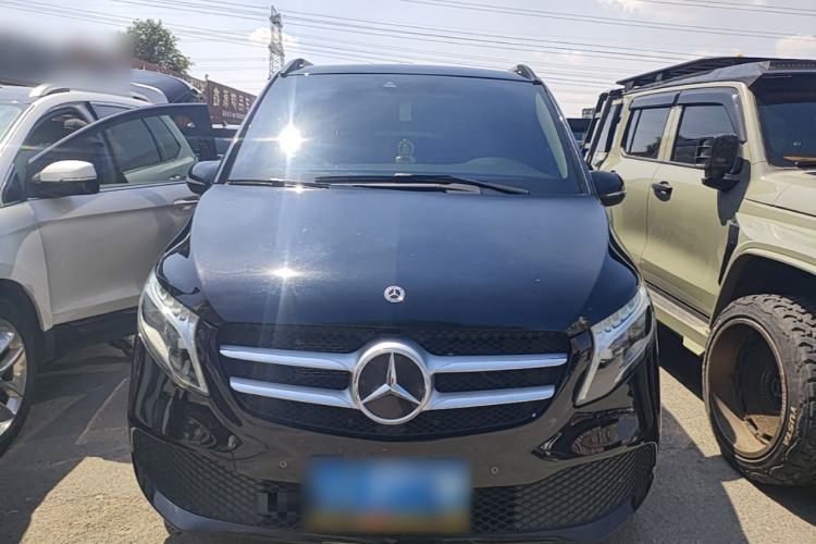 Used Mercedes-Benz V-Class 2020 V 260 Avantgarde Edition Front