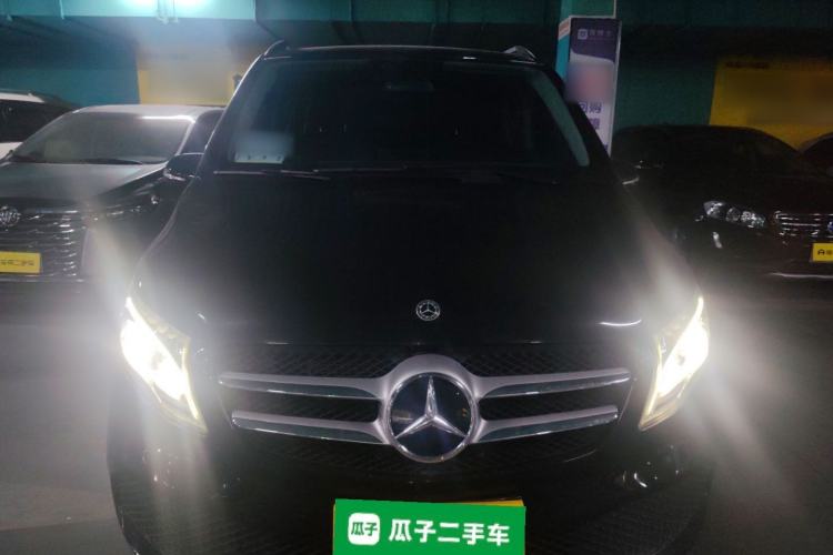 Used Mercedes-Benz V-Class 2020 V 260 Avantgarde Edition Front