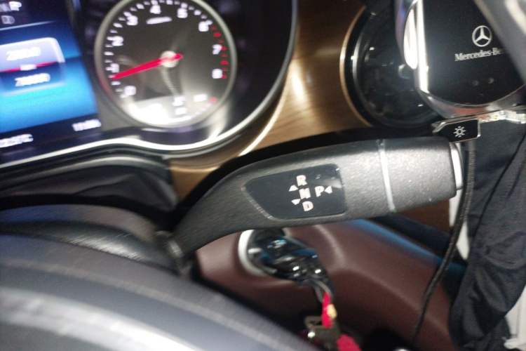 Used Mercedes-Benz V-Class 2020 V 260 L Long-wheelbase Luxury Edition Gear Lever