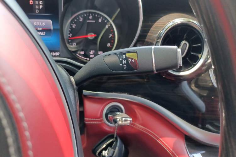 Used Mercedes-Benz V-Class 2020 V 260 L Long-wheelbase Luxury Edition Gear Lever
