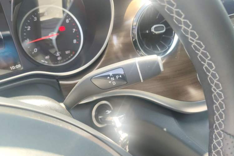 Used Mercedes-Benz V-Class 2020 V 260 L Long-wheelbase Luxury Edition Gear Lever