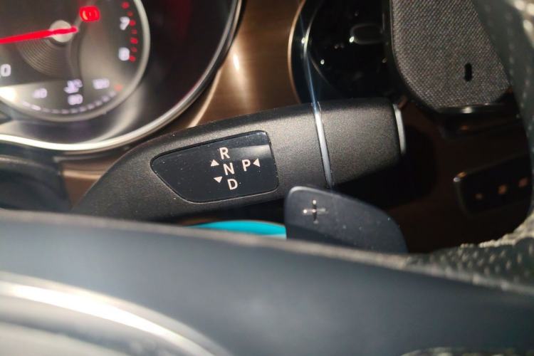 Used Mercedes-Benz V-Class 2020 V 260 L Long-wheelbase Luxury Edition Gear Lever