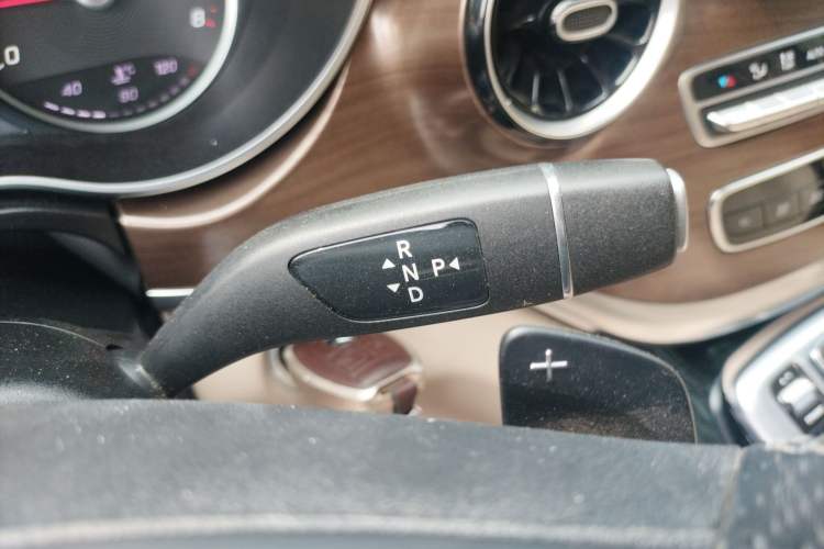Used Mercedes-Benz V-Class 2020 V 260 L Long-wheelbase Luxury Edition Gear Lever