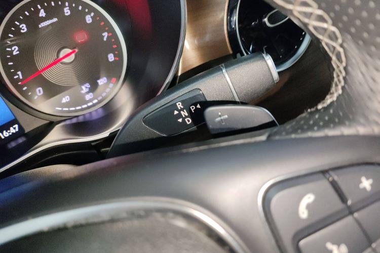 Used Mercedes-Benz V-Class 2020 V 260 L Long-wheelbase Luxury Edition Gear Lever