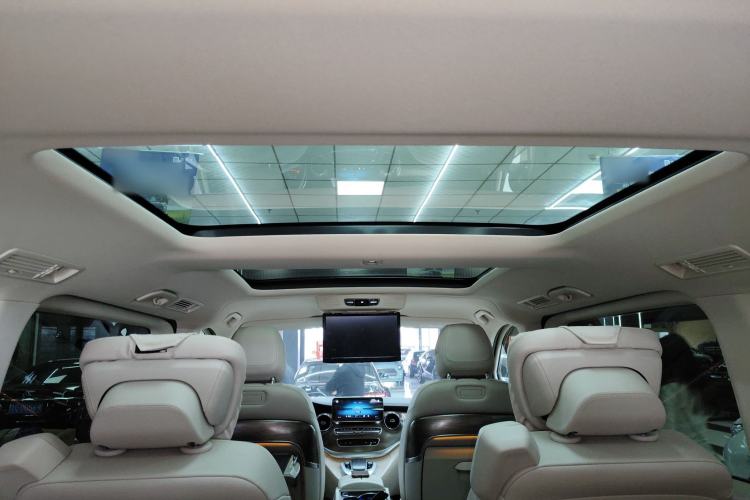 Used Mercedes-Benz V-Class 2020 V 260 Prestige Edition Headliner