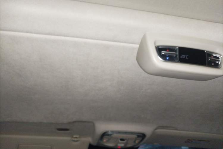 Used Mercedes-Benz V-Class 2020 V 260 L Long-wheelbase Luxury Edition Headliner