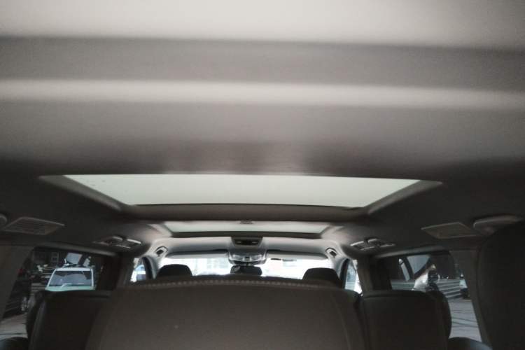 Used Mercedes-Benz V-Class 2020 V 260 L Long-wheelbase Luxury Edition Headliner