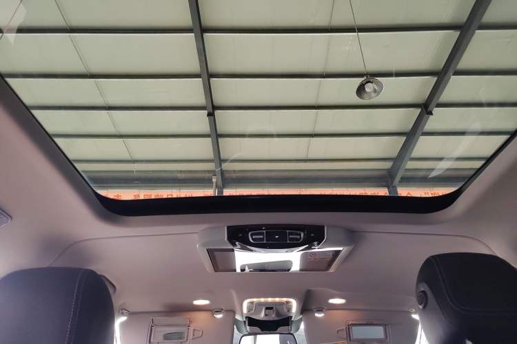 Used Mercedes-Benz V-Class 2020 V 260 Prestige Edition Headliner