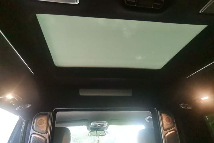 Used Mercedes-Benz V-Class  Headliner