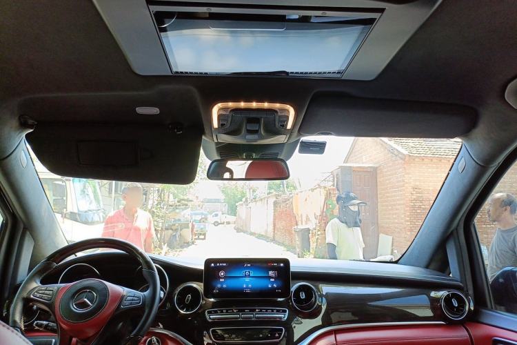 Used Mercedes-Benz V-Class 2020 V 260 L Long-wheelbase Luxury Edition Headliner