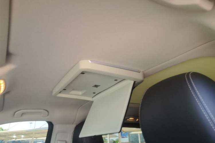 Used Mercedes-Benz V-Class 2020 V 260 Prestige Edition Headliner