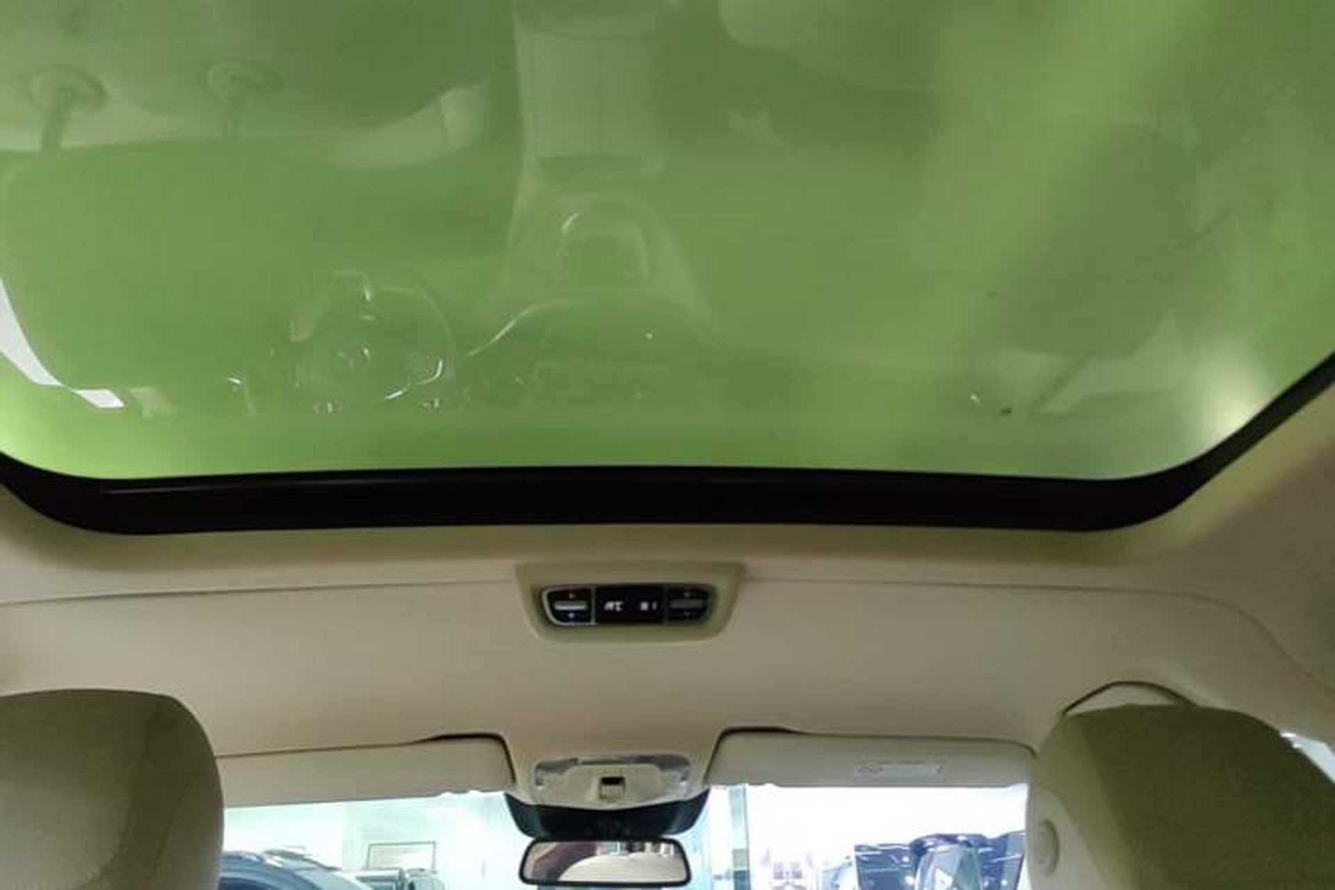 Used Mercedes-Benz V-Class 2020 V 260 Avantgarde Edition Headliner