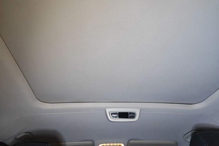 Used Mercedes-Benz V-Class 2020 V 260 Prestige Edition Headliner