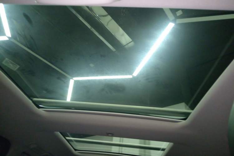 Used Mercedes-Benz V-Class 2020 V 260 Prestige Edition Headliner