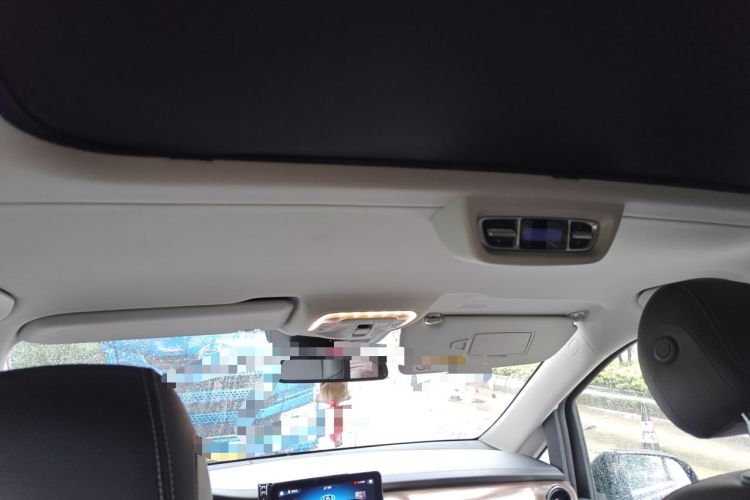 Used Mercedes-Benz V-Class 2020 V 260 Prestige Edition Headliner