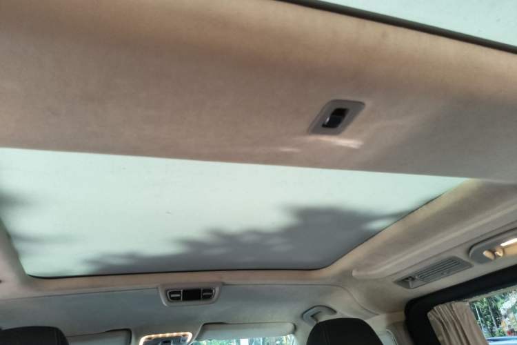 Used Mercedes-Benz V-Class 2020 V 260 L Long-wheelbase Luxury Edition Headliner