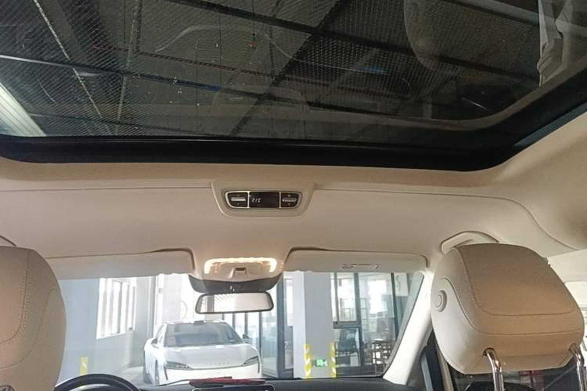 Used Mercedes-Benz V-Class 2020 V 260 Prestige Edition Headliner