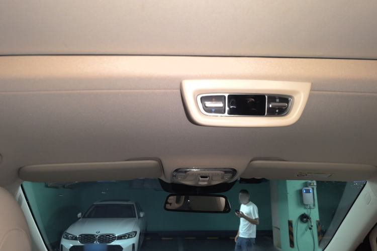 Used Mercedes-Benz V-Class 2020 V 260 L Long-wheelbase Luxury Edition Headliner