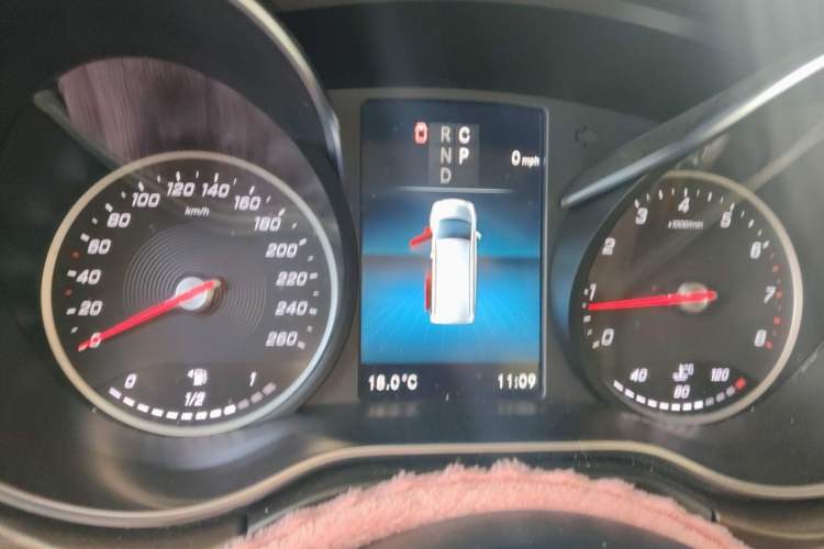 Used Mercedes-Benz V-Class 2020 V 260 Prestige Edition Instrument Cluster