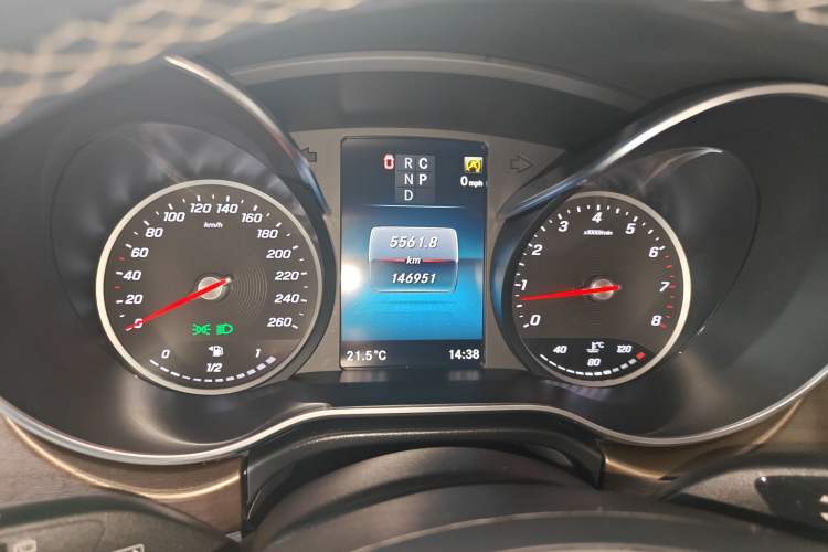 Used Mercedes-Benz V-Class 2020 V 260 Prestige Edition Instrument Cluster