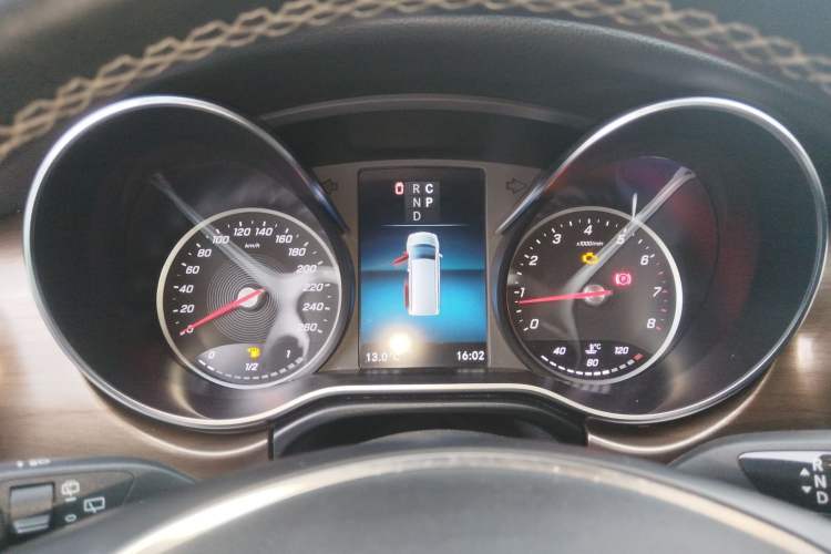 Used Mercedes-Benz V-Class 2020 V 260 L Long-wheelbase Luxury Edition Instrument Cluster
