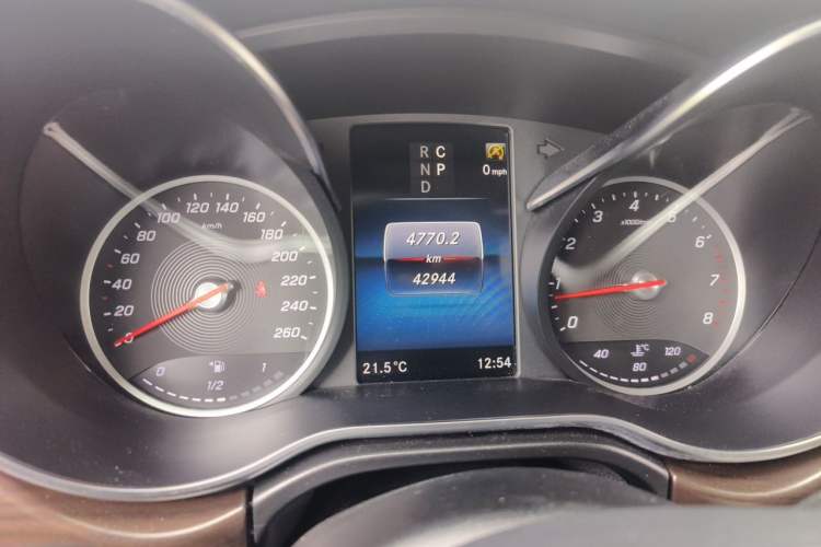 Used Mercedes-Benz V-Class 2020 V 260 Prestige Edition Instrument Cluster
