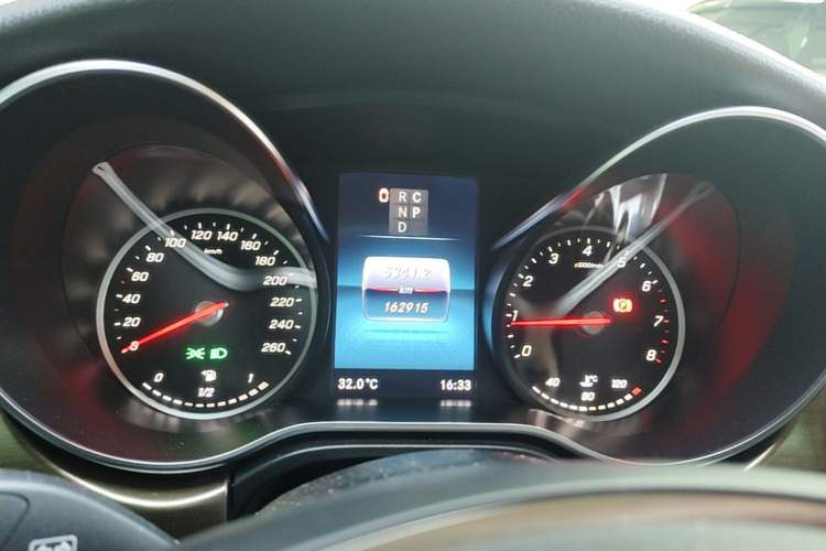 Used Mercedes-Benz V-Class 2020 V 260 L Long-wheelbase Luxury Edition Instrument Cluster