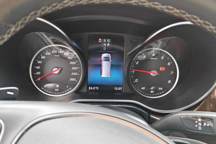 Used Mercedes-Benz V-Class 2020 V 260 Avantgarde Edition Instrument Cluster