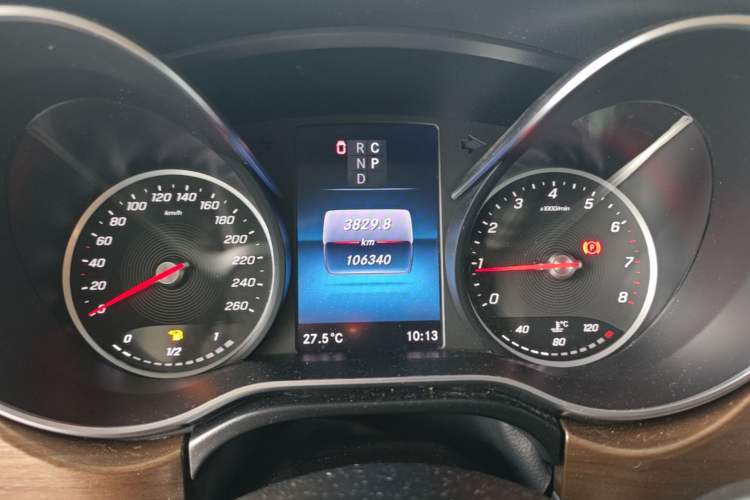 Used Mercedes-Benz V-Class 2020 V 260 Prestige Edition Instrument Cluster