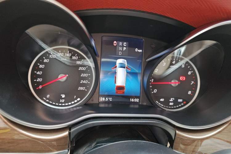 Used Mercedes-Benz V-Class 2020 V 260 Prestige Edition Instrument Cluster