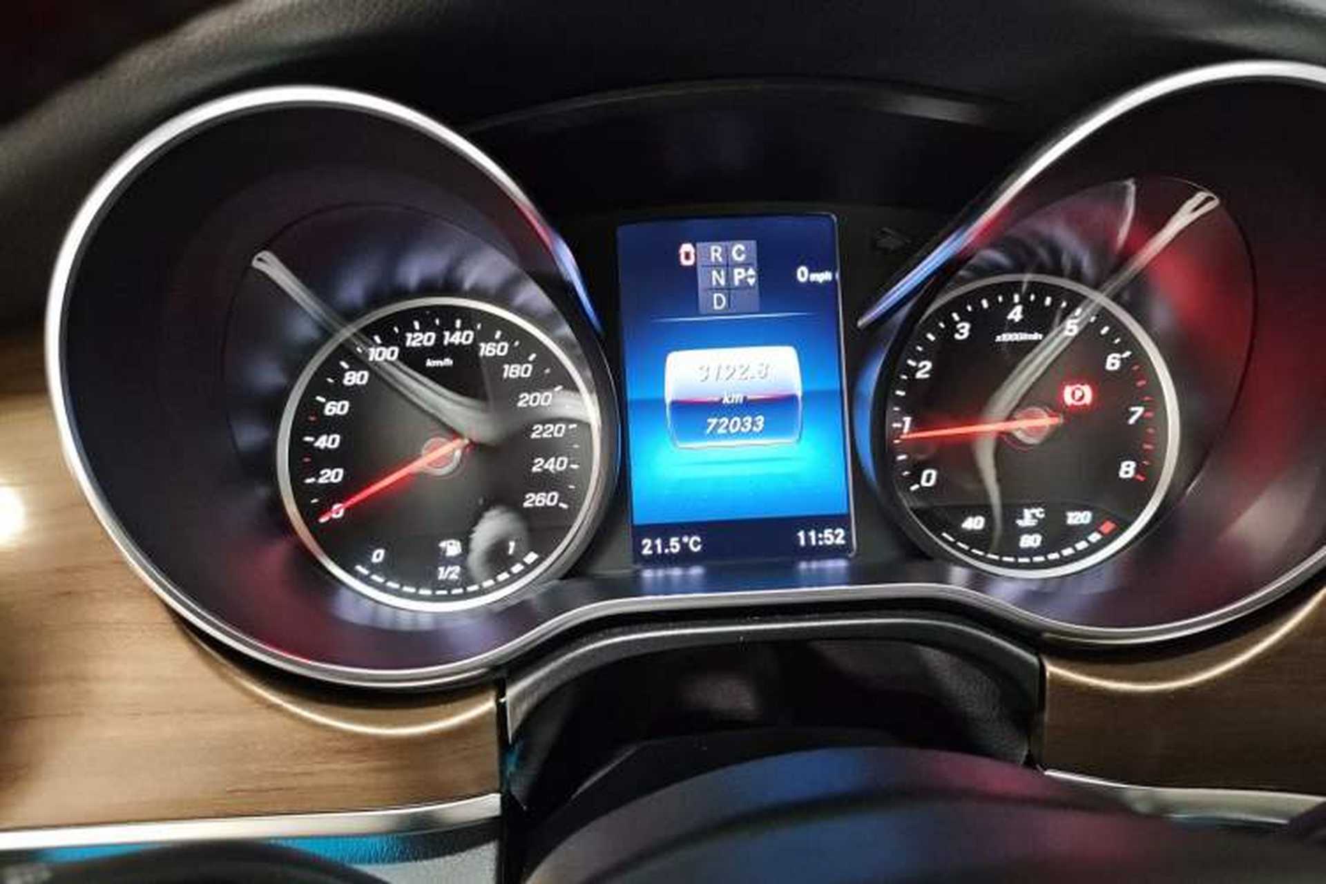 Used Mercedes-Benz V-Class 2020 V 260 L Long-wheelbase Luxury Edition Instrument Cluster