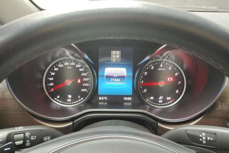 Used Mercedes-Benz V-Class 2020 V 260 Avantgarde Edition Instrument Cluster
